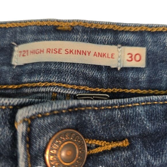 Levi's 721 High Rise Skinny Jeans Women's Size 30 Distressed Medium Wash - Picture 5 of 9